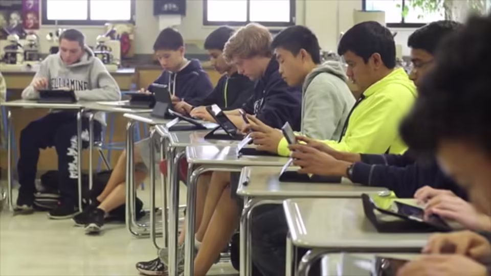 517327050 90bd8142f1b136ad6a5fe92cf68ecf2c3a92c41cb35dcde3f26a3757e2943e84