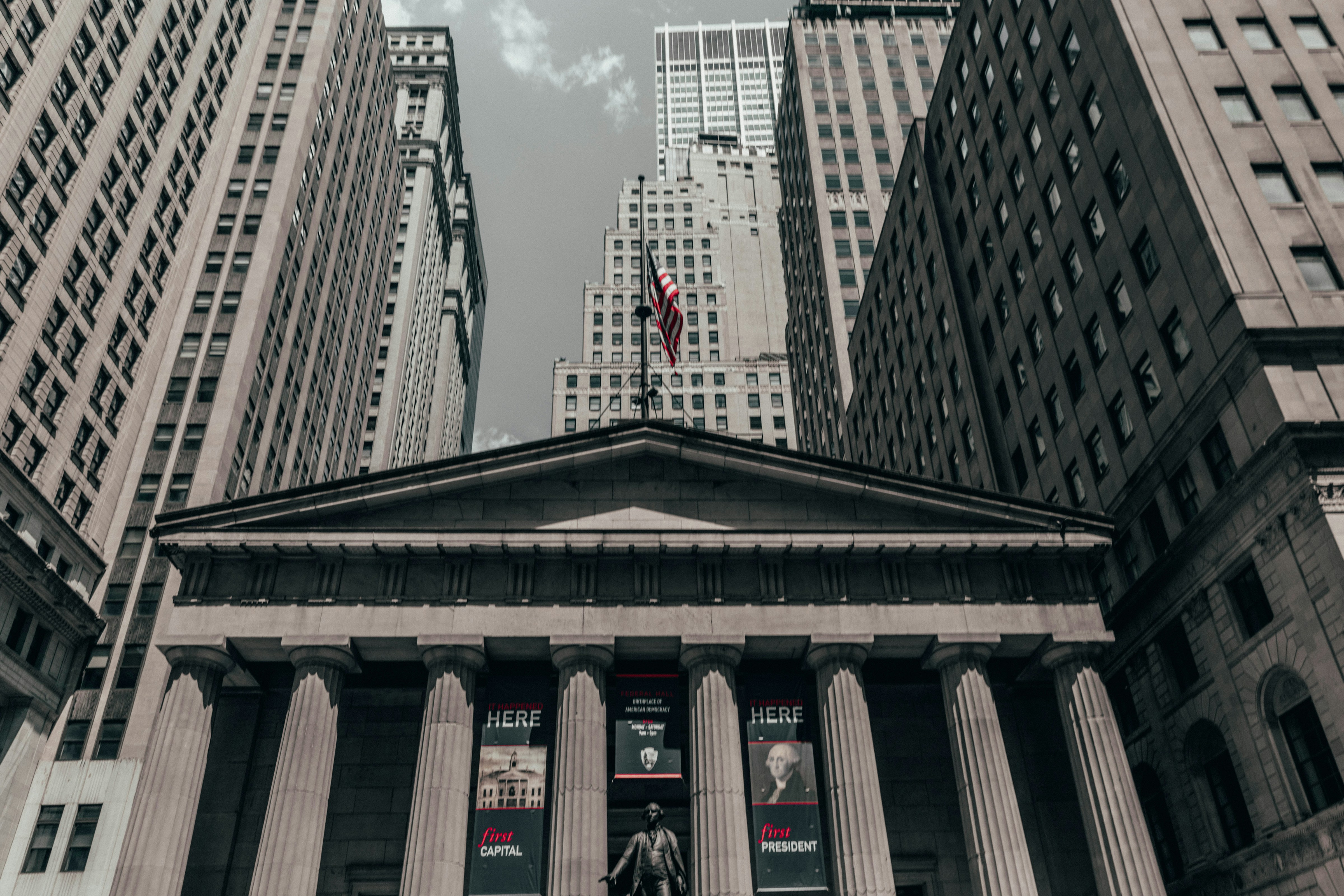 photo 1565879381365 8ddc6c9d1c2d 1